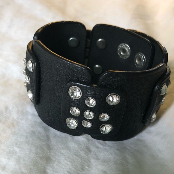 Jewelry - Rhinestone black wrap bracelet